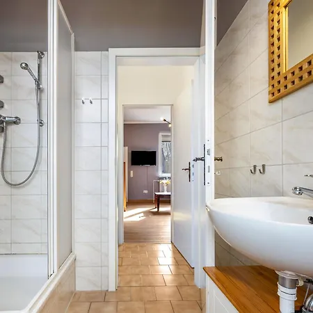 度假居 Reihenhaus Mit Wlan In Am Mueritzsee