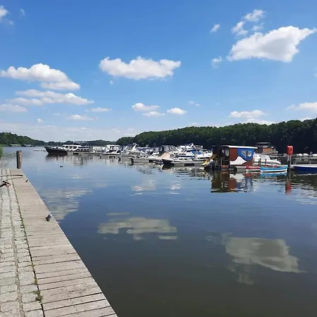 Komfortables Reihenhaus Mit Wlan In Am Mueritzsee *
