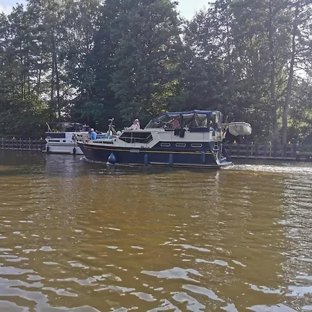 Reihenhaus Mit Wlan In Am Mueritzsee 度假居 *