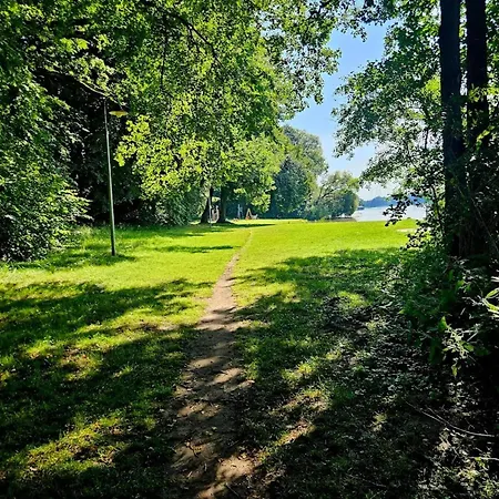 Komfortables Reihenhaus Mit Wlan In Am Mueritzsee *