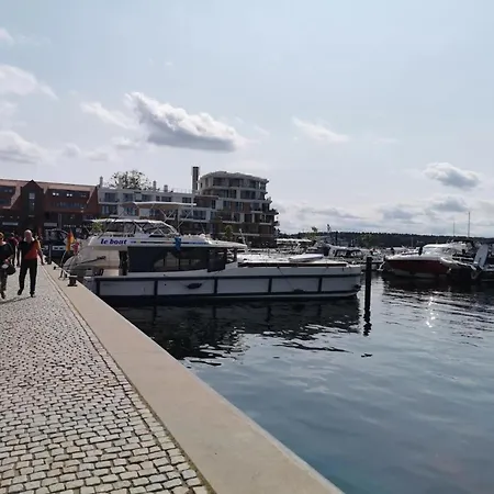Komfortables Reihenhaus Mit Wlan In Am Mueritzsee Holiday home